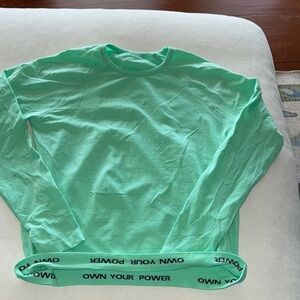 Athleta Girl Green Long Sleeve Shirt with Motivational Band size L